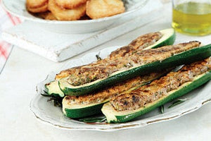 Courgettes farcies à la viande et rôties au romarin