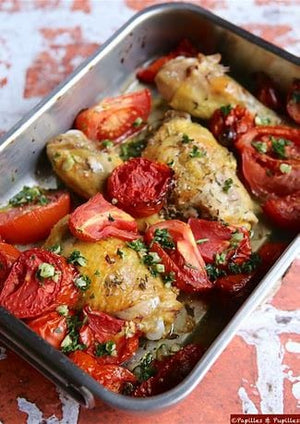 Cuisses de poulet au four, tomates et thym