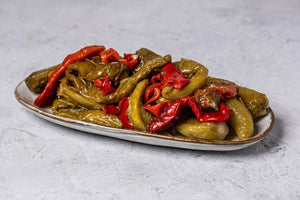 Salade de piments forts verts et rouges