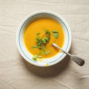 Soupe de patates douces et racines d’automne