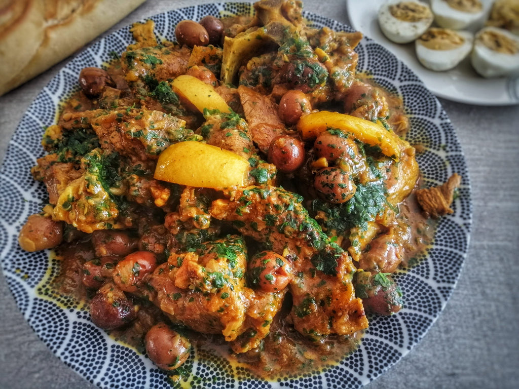 Tajine de Viande aux Olivescalamente  et Persil